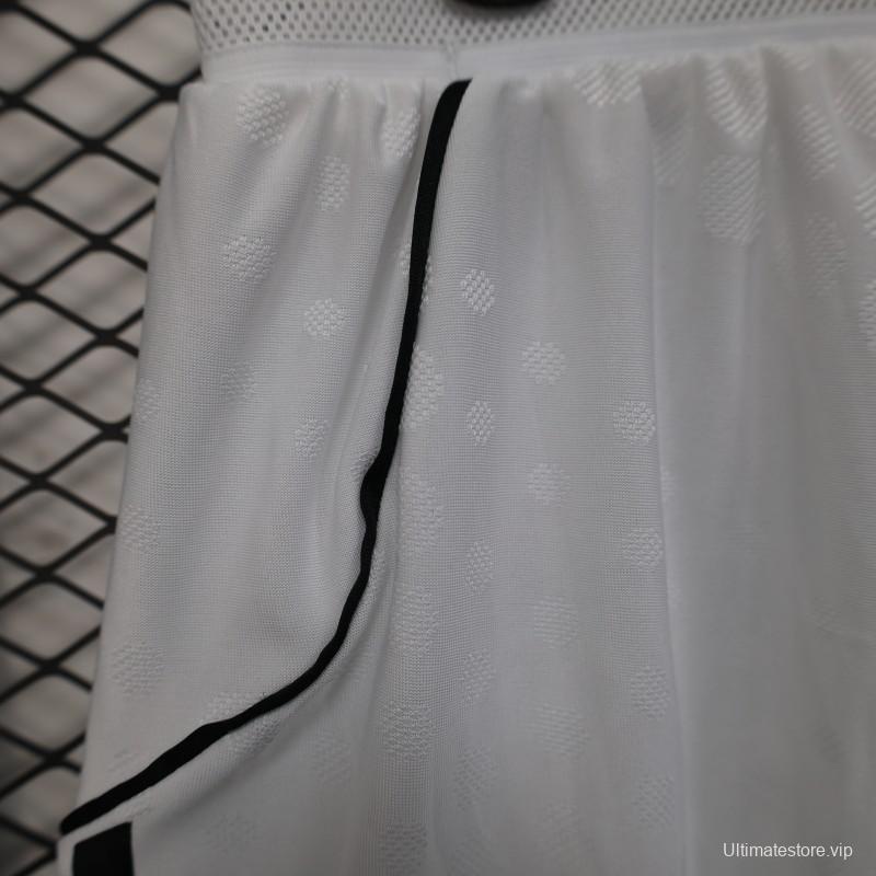 Player Version 25/26 Manchester United Home Shorts