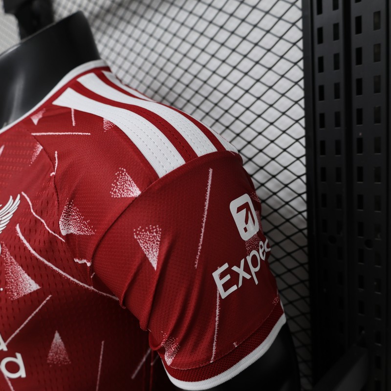 Player Version 26/27 Liverpool Red with Geometric Shatter Pattern Home Special Edition Jersey