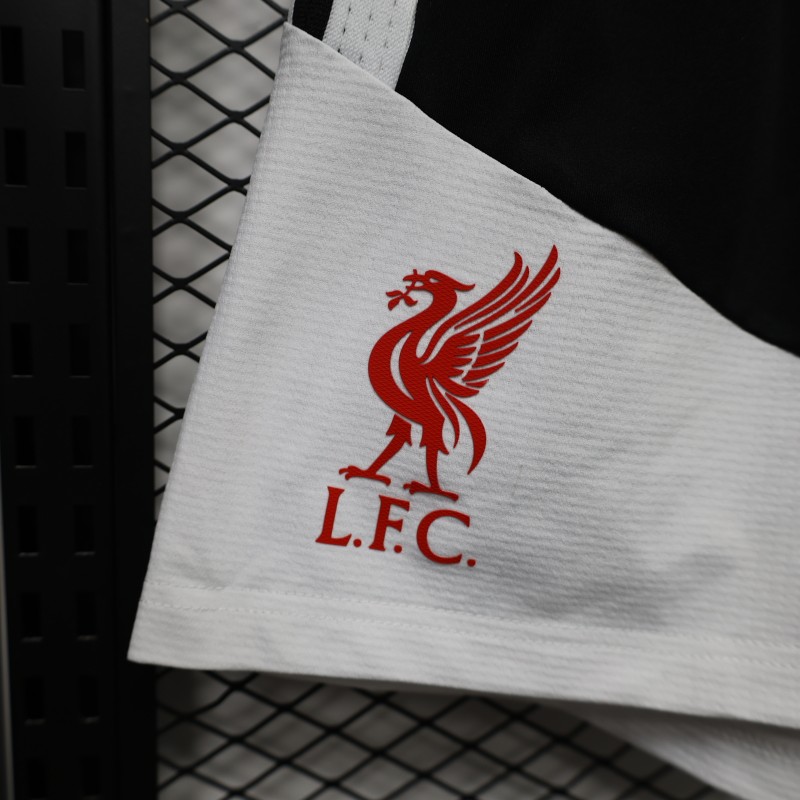 Player Version 26/27 Liverpool Black Shorts with Pockets