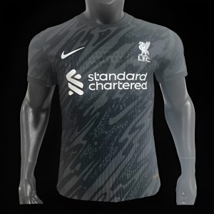 Player Version 24/25 Liverpool Black Goalkeeper