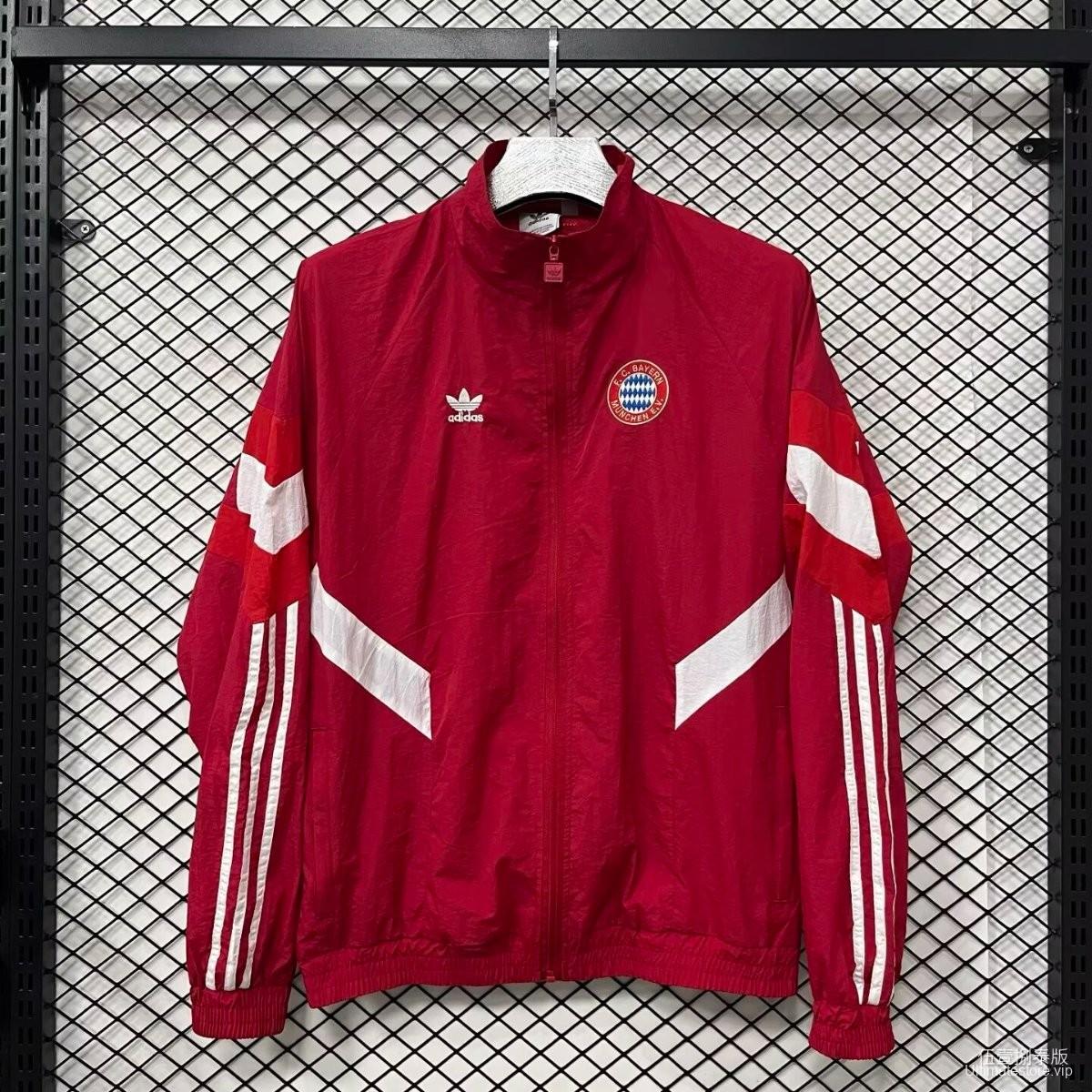 25/26 Bayern Munich Red Full Zipper Windbreaker